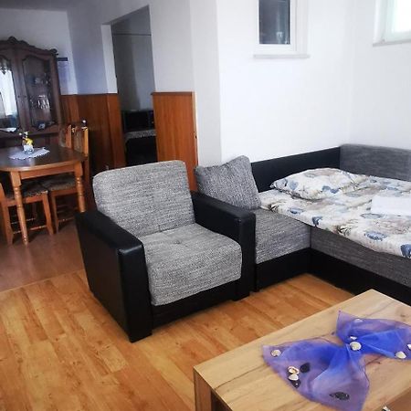 Apartment Eden 茨里克韦尼察 外观 照片